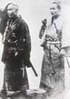 黒田清隆（左、榎本武揚の助命嘆願のため丸坊主にした）
