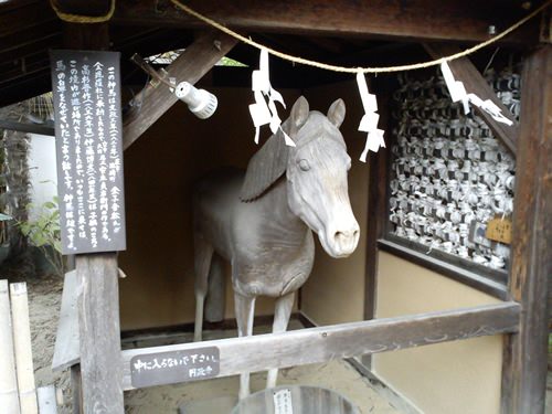 高杉晋作・伊藤博文が遊んだ木馬（円政寺）1
